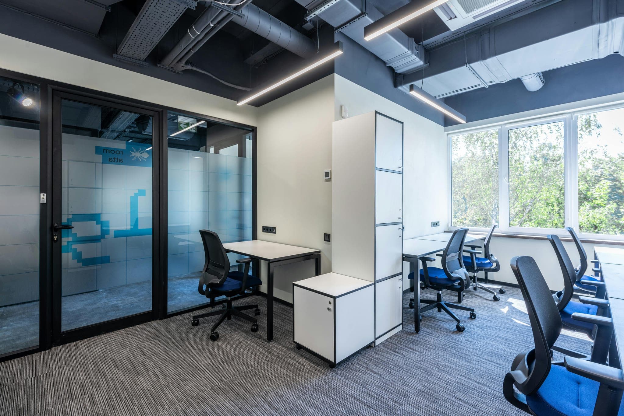 COMMERCIAL OFFICES